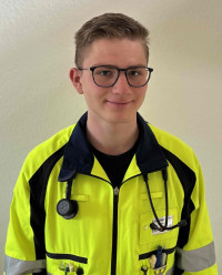 Lino Nico Steinegger aus Zürich, Nachhilfe